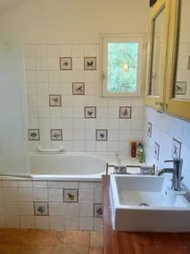 Villa in the countryside in a wooded property - Image 3