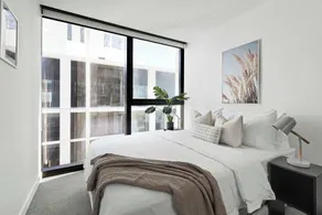 Stylish 2BR Close to Melbourne Central & QV - Image 5