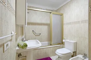 Appartamento vacanze 'Caletillas Alan' con piscine condivise, terrazza e Wi-Fi - Image 3