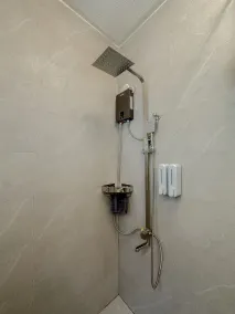 Fully Furnished 2BR Newly Renovated Apartment by the White Beach - 1min walk from door step - Image 2