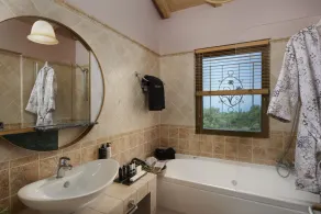 Deluxe Villa With Private Pool - with Panoramic View, Art Blue Villas - Image 3