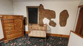 Historic 1840s Lamoreaux House / Modern Addition - Image 3