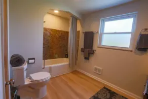 4 Bed Cape Cod | Comfort & Charm Near the City - Image 3