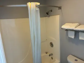Clairmont Inn - Image 3