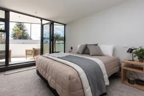 Designer Seaview Chic accommodation for the discerning traveler - Image 5