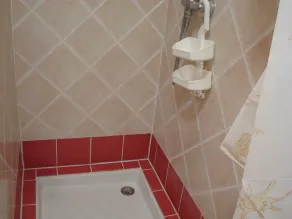 Landsted fuldt møbleret, i privat ejendom, stille. - Image 3