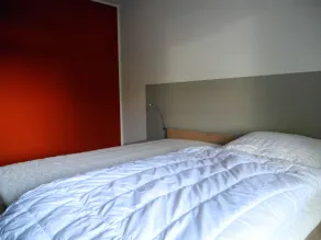 Appartement moderne, spacieux et calme avec piscine et sauna - Image 5