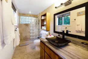 Rustic yet modern Upcountry retreat with breathtaking views! - Image 3