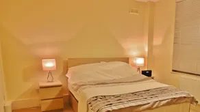 Beautiful 2 Bedroom Private Apartment - Image 3