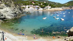 Catalunya Casas: Färgglada Villa Mare upp till 12 gäster, bara 3. 5km till stranden! - Image 4