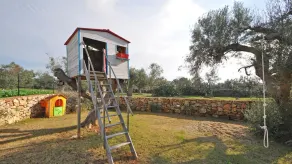 Property Just a few Metres From the sea - Image 2
