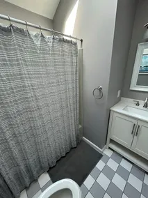 Spacious Beach House located 1 Block from the Beach - Image 3