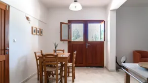 Quietly located in the olive grove, close to the sea and only 32 km from Olympia. - Image 5
