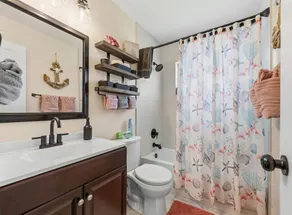 Discover Jensen Beach charm, 8-10 min drive to Jensen Beach and Stuart Beach - Image 5