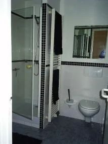 Villa con piso y jardin - Image 3