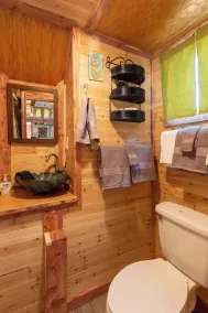 Tiny House Oakley - downtown tiny house park - Image 3