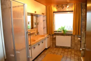 Charmante Ferienwohnung mit Zwei Schlafzimmern und Wintergarten - Image 2