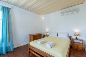 The Orestis Old Cottage House - Image 4