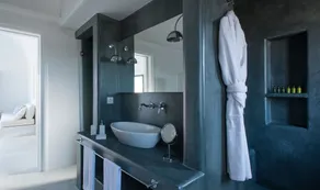 Azar Luxury Villas & Suites - Image 3