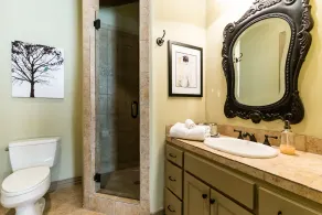Mini-Villa In Dallas Hill Country - Image 2