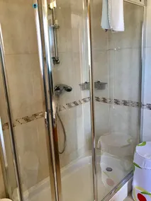 Luxury 3 bedroom condo on golf complex and academy 10 minutes from beaches. - Image 2