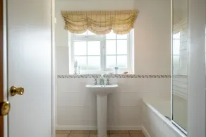 Minffordd Cottage, Moelfre - Image 2