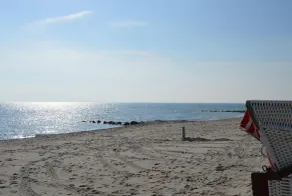 The \"Strandmuschel\" apartment offers you and your children a relaxing vacation— - Image 3