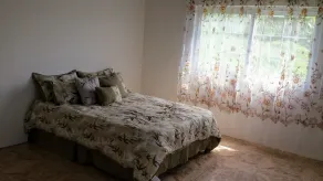Bamboo Breeze Inn Vacation Home Rental, 5 miles up the hill from coastal Priory - Image 2