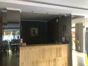 Astoria Life Hotel - Image 4