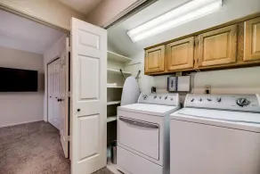 Updated 4 Bedroom Home Pool, Sleeps 8 Wifi Garage - Image 2