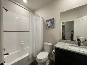 3 bedroom private home built in 2021 - Image 3