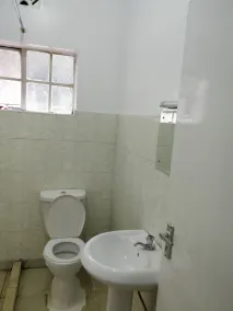 Harry's Bed and Breakfast - Image 2