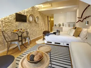 Sonel Investe Madalena 287 Boutique Apartments by Get Your Stay - Image 3