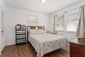 WOW! 2 Bedroom Near Downtown Greenville - Pet Friendly - Image 5