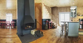 Beautiful Country House In The Mountains - Image 3