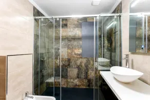 Penthouse with great terrace and sea views - Image 2