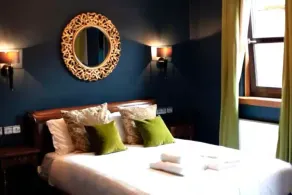 Friars Wynd Guest Rooms - Image 5