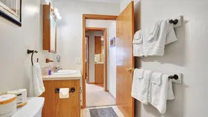 Northwood Chalet , exceptional view, 1mi to Village, Hot tub , A/C , fire pit - Image 3