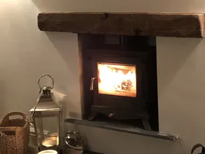 A Delightful 19th Century Beamed Cottage In Trevone Bay, 3 Mins From The Beach - Image 2