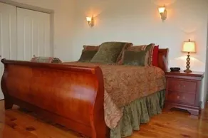 Cambria Ocean View Tudor på Forested Preserve - Image 4