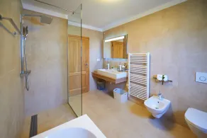 Luxury 5-Star Villa Maranata/Pool, Sea View, Spa, Gym, Pet-Friendly near Split - Image 5