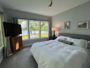 New & Modern, Lakeside Home - Image 4