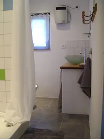 TYPISK PROVENCAL GITE TIL 2 Mennesker med have og pool - Image 2