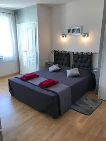 Mas 500m from Labeaume and the river, in a quiet location! Le Mas de Midygane - Image 4