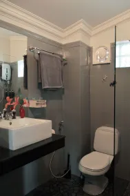 Villa 8/10 pers. 300 m2 with swimming pool in the heart of Siem-Reap / Angkor / Cambodia - Image 3