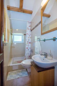 House Sanda - Image 4