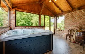 4 bedroom cozy home in Banscica - Image 2