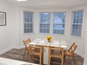 Sunlight floor apartment with parking near Washington DC - Image 5