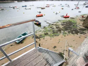 Seasteps waterside location on the river fowey - Image 2