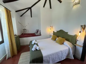 Villa Domínguez - Typical Andalusian farmhouse (Wi-Fi,BBQ, swimmingpool,relax) - Image 4
